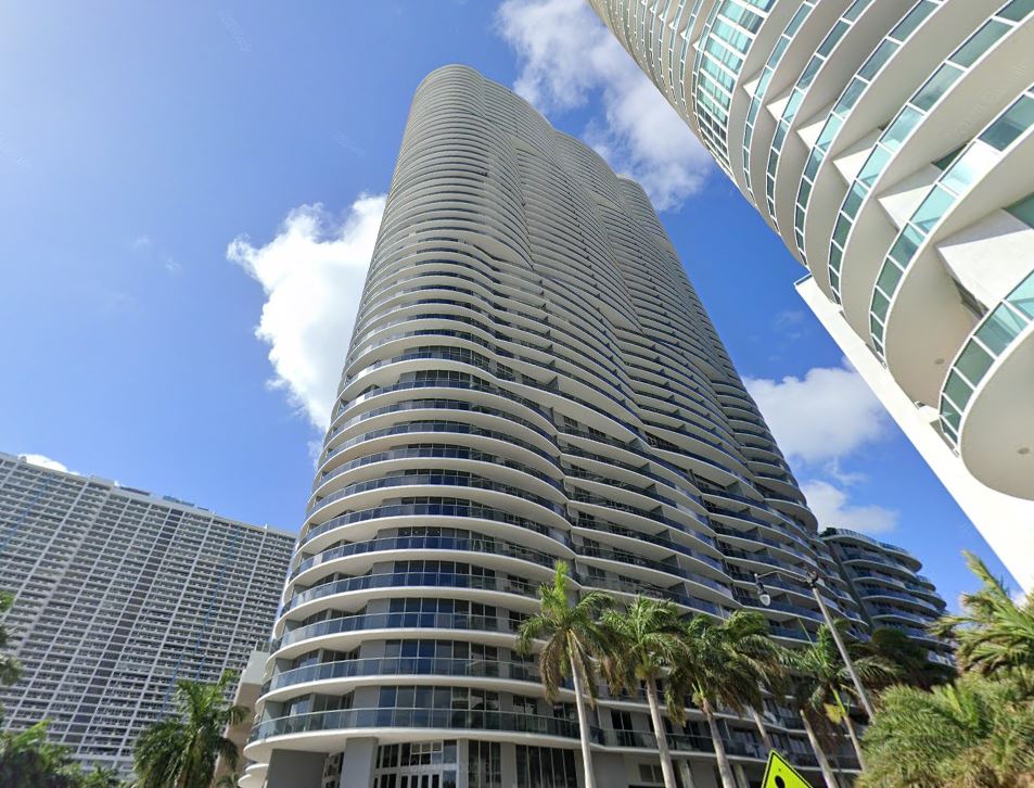 Aria on the Bay