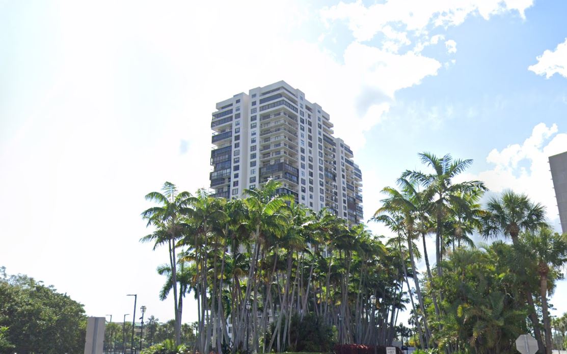 Brickell Bay Club