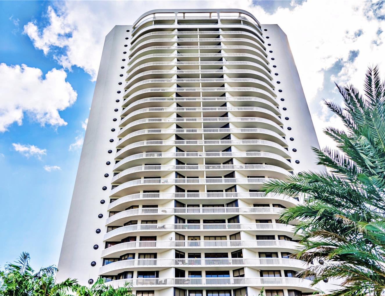 2800 Williams Island
