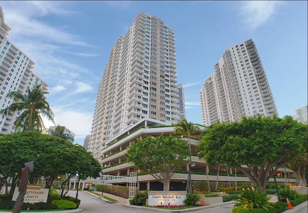 Courts Brickell Key
