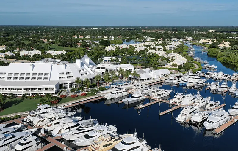 Admirals Cove