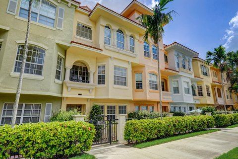 Harbour Oaks