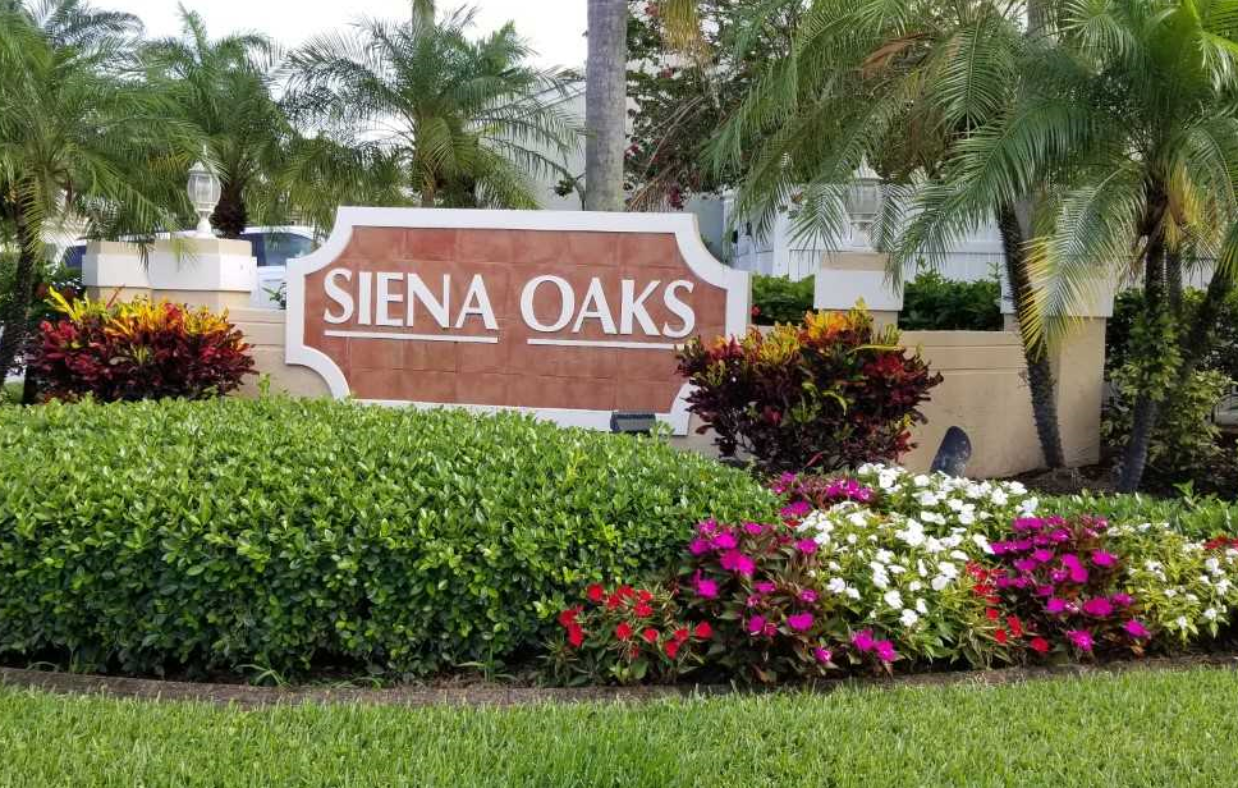 Siena Oaks