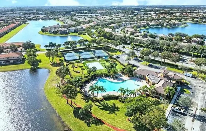 Briar Bay