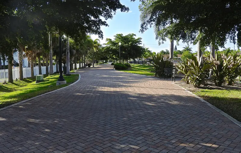 Mangonia Park