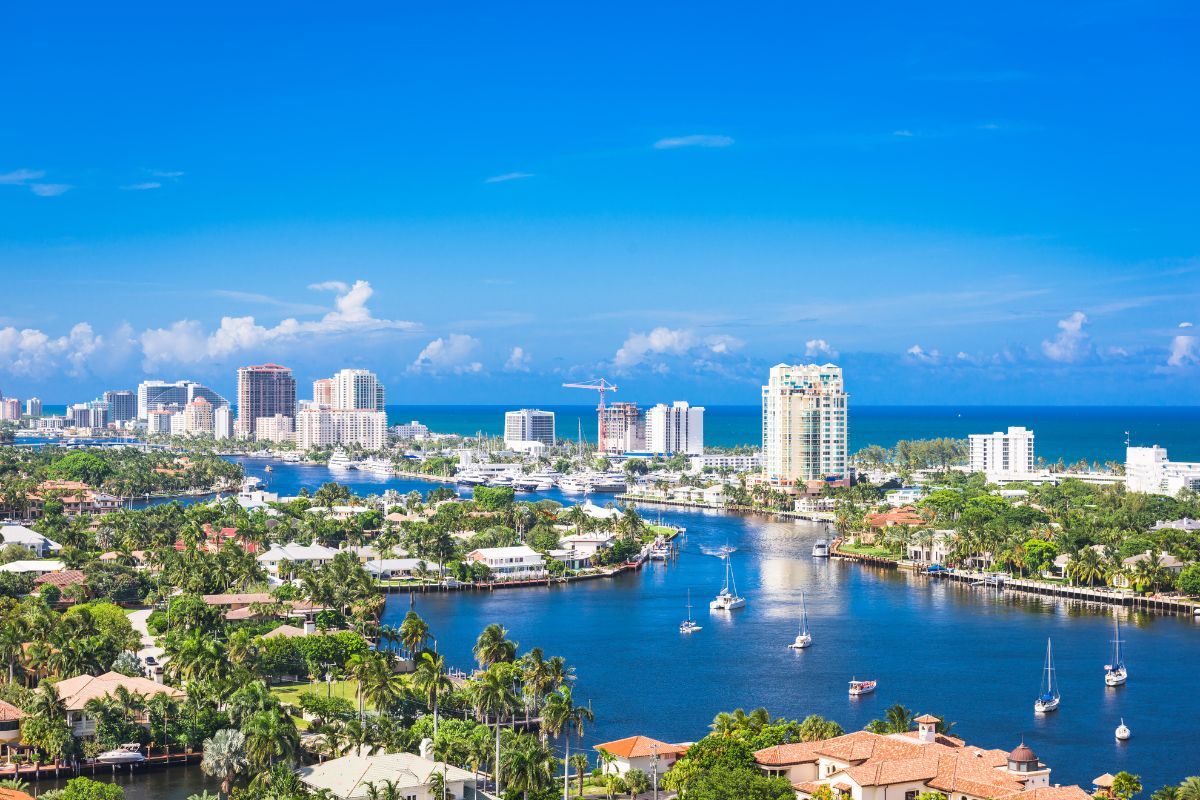Por La Mar - Boca Raton 