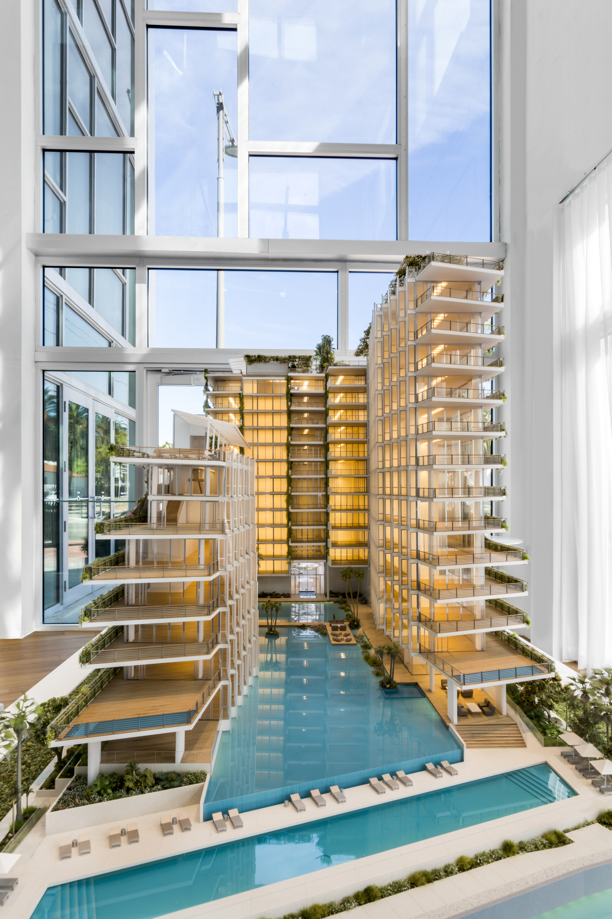 1300 West avenue , Miami Beach 