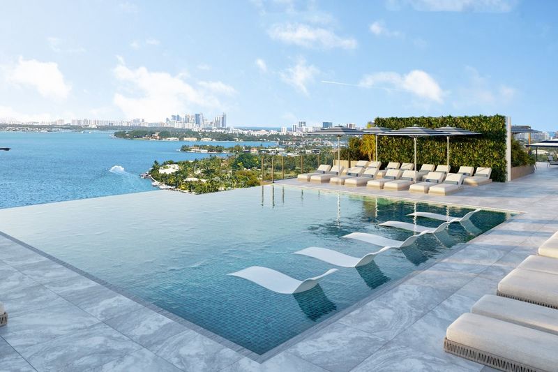 Shoma Bay | North Bay Village