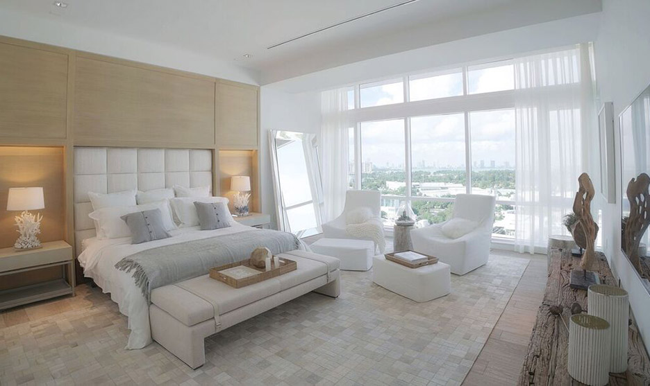 1 Hotel & Homes