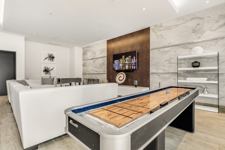 Nine at Mary Brickell Village